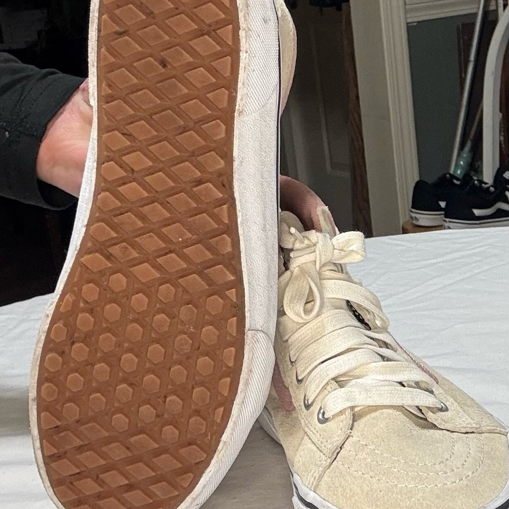 Cream and Pink High-Top Sneakers​ - Picture 4 of 8